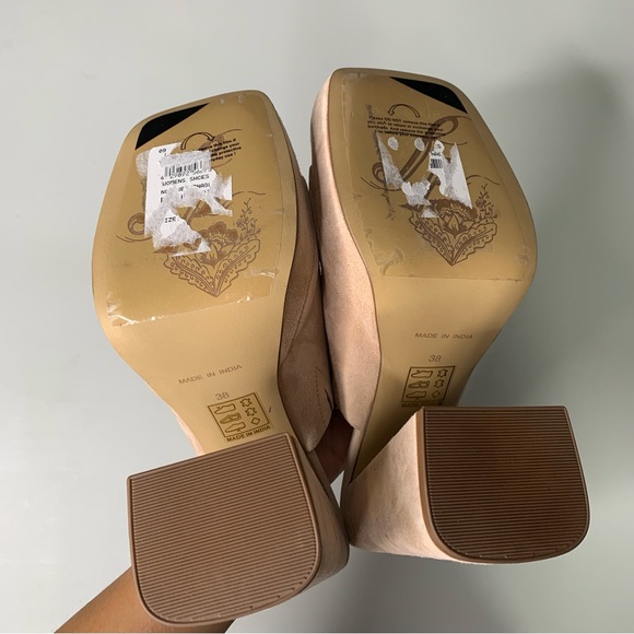 Free People 38 US 8 Margo Suede Mules Sand Square Platform Chunky Open Toe - Picture 5 of 11